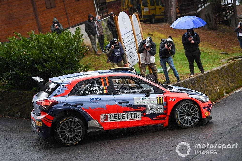 CIR, Ciocco, PS1: Neuville vola su Andreucci