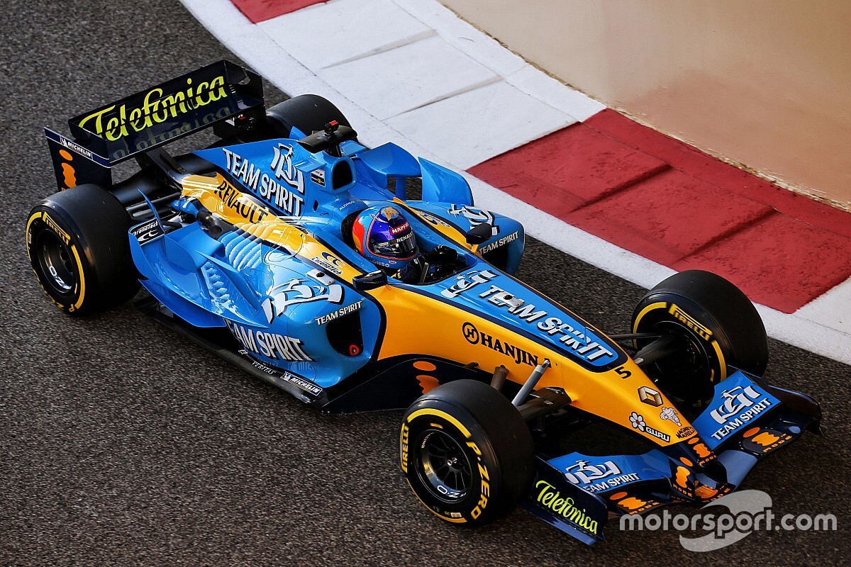 Wolff en Ricciardo in koor: "F1 kan leren van Alonso-demo in R25"