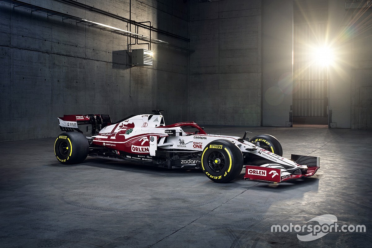 Bemutatták Räikkönen és Giovinazzi 2021-es autóját, az Alfa Romeo C41-et! (videó)