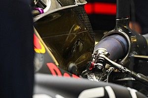 Április 1. a motorsportokban: puding felfüggesztés, Rosberg visszatérése, fordított DRS