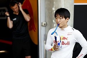 Silverstone F2: Antrenmanlarda Tsunoda lider, Carlin 1-2