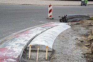 Elkezdték lerakni a kerékvetőket az F1-es holland pályán: képek
