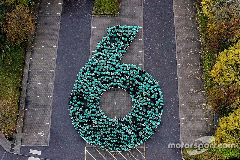 GALERÍA: La celebración de Mercedes en su casa