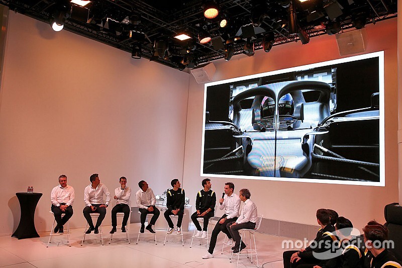 ¿Por qué Renault no presentó el RS20 en su lanzamiento?