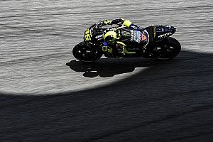 Rossi: "4 Yamaha ufficiali? Giusto, ma non farà tanta differenza"