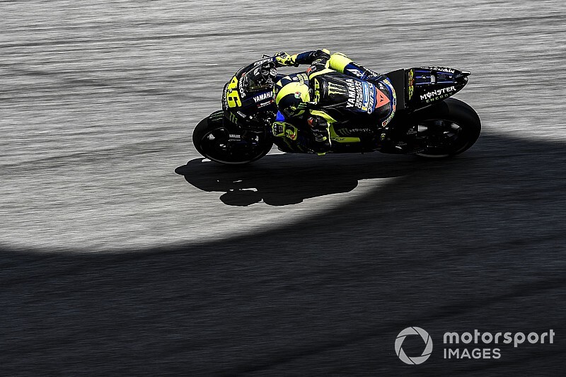 Rossi: "4 Yamaha ufficiali? Giusto, ma non farà tanta differenza"