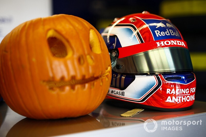 Vettel, Verstappen és Bottas is több szabadságot akar a sisakfestésekben