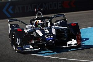 Hartley’s Formula E debut ends with double penalty