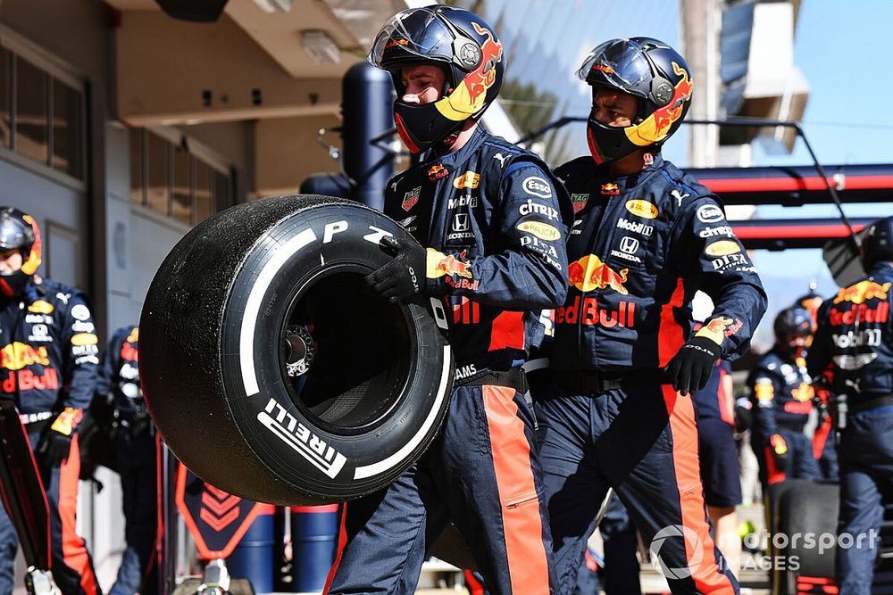 Pirelli запретит командам выбирать шины на Гран При
