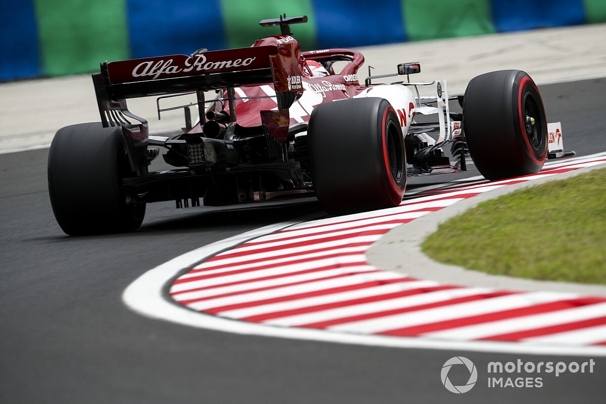 Raikkonen: "Tek sorunumuz motor olsaydı, şimdi Ferrari seviyesinde olmalıydık"