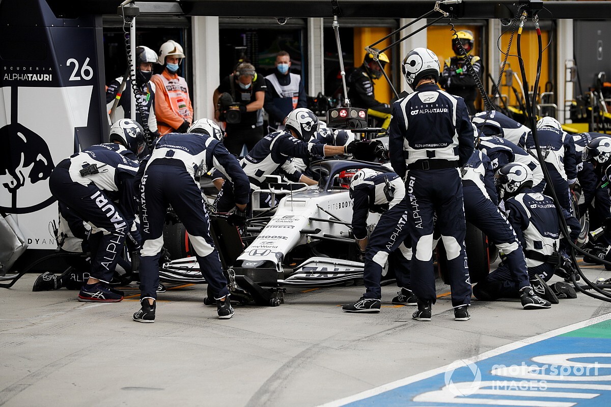 F1: Kvyat troca câmbio e perde 5 posições no grid da Grã-Bretanha