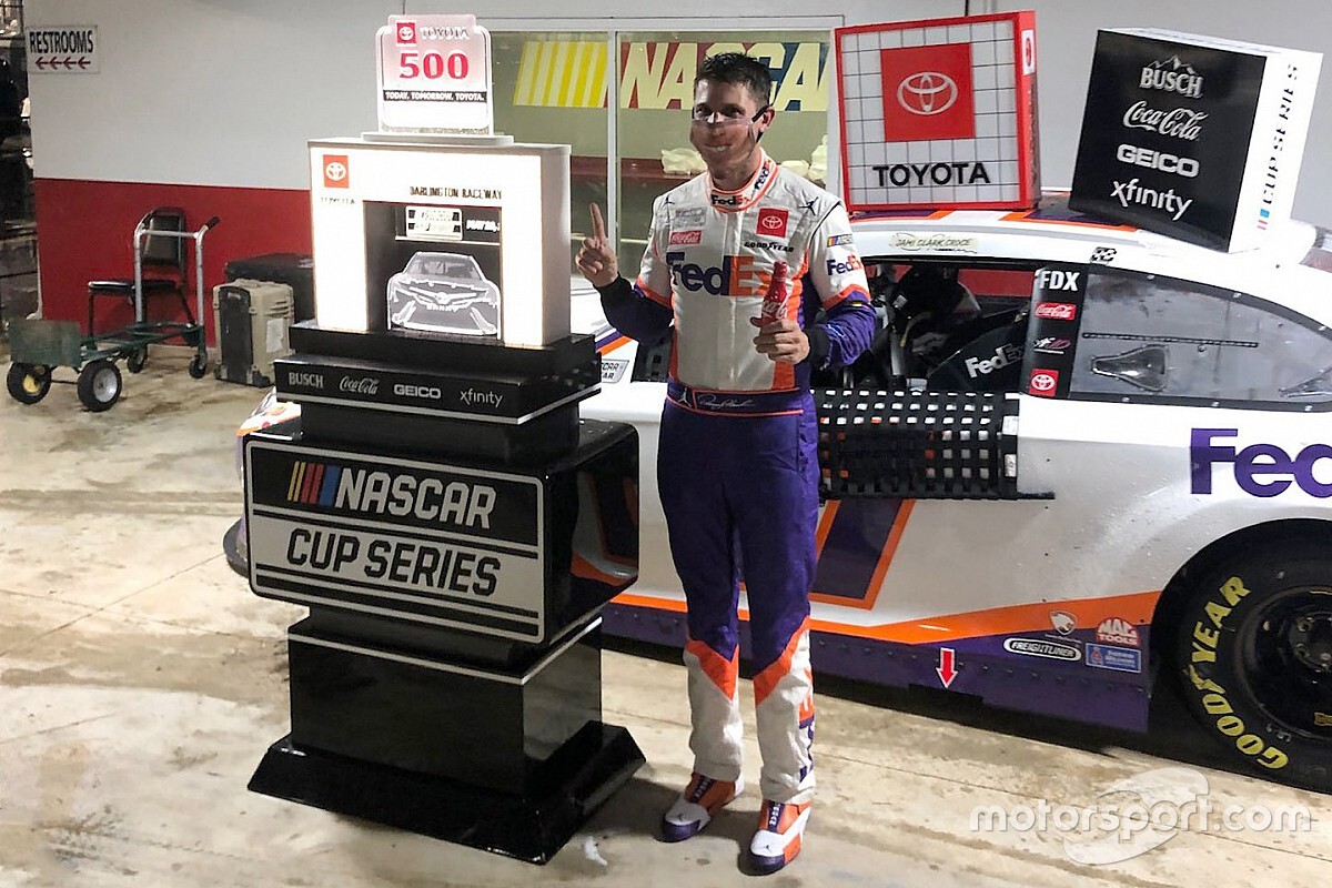 Hamlin vence nova prova em Darlington com chuva e final polêmico