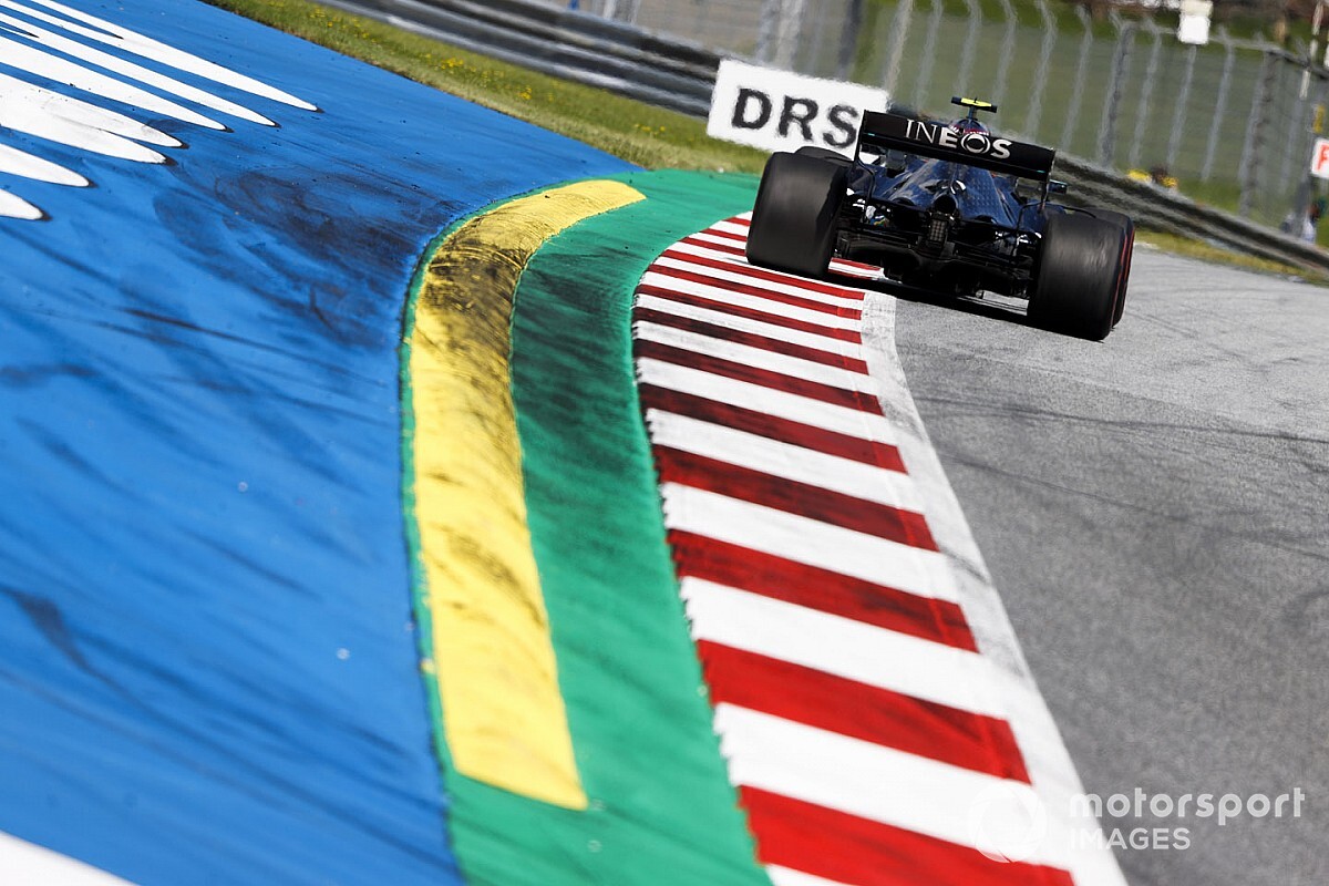 Bottas elsősorban Hamiltont akarja legyőzni, de nagyon élvezi a Verstappen elleni csatákat