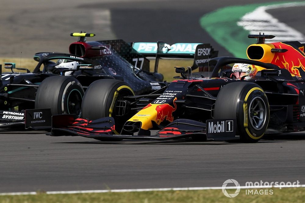 Két Mercedes a dobogón, de a 70. Évforduló Nagydíjon Red Bull-siker született!