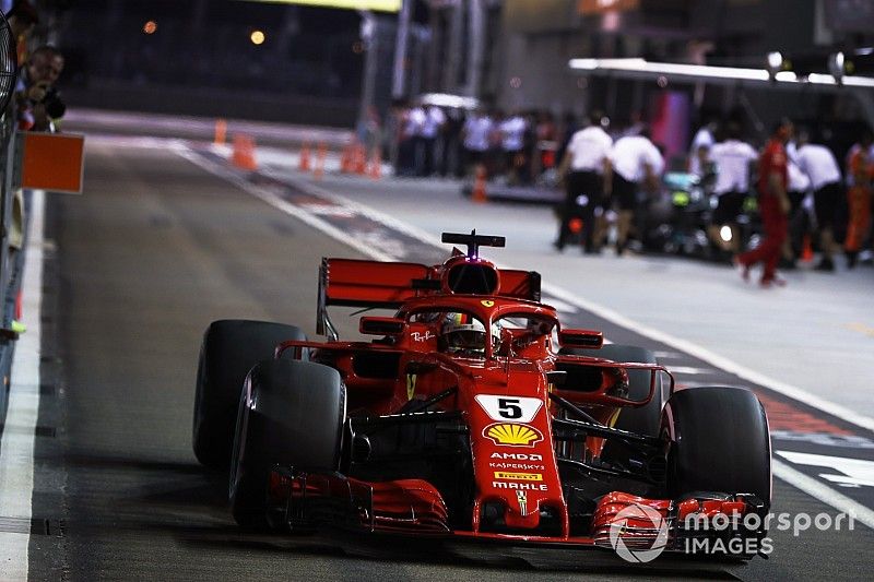 Sebastian Vettel, Ferrari SF71H, verlaat de pits