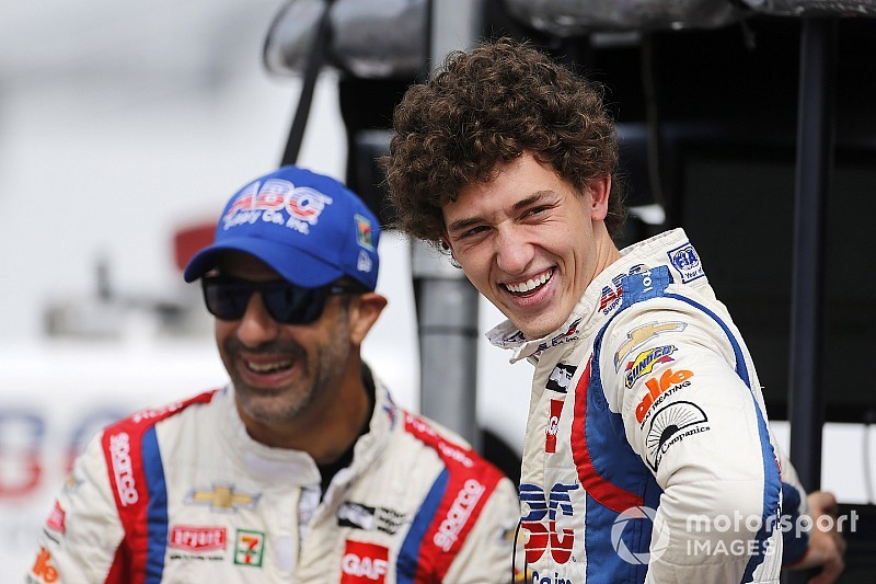 Em 2º ano na Indy, Leist destaca evolução, amizade com Tony e diz: ‘Ainda não é o momento de vencer corrida’