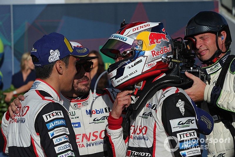 Ganadores #8 Toyota Gazoo Racing Toyota TS050: Sebastien Buemi, Kazuki Nakajima, Fernando Alonso