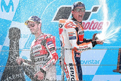 Marquez boekt vierde Aragon-zege na schitterend duel met Dovizioso