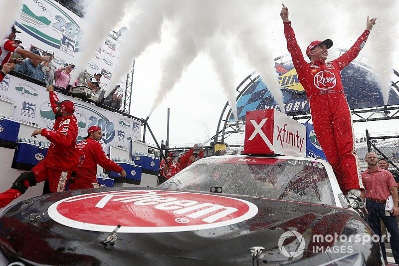 Race winner Christopher Bell, Joe Gibbs Racing, Toyota Camry
