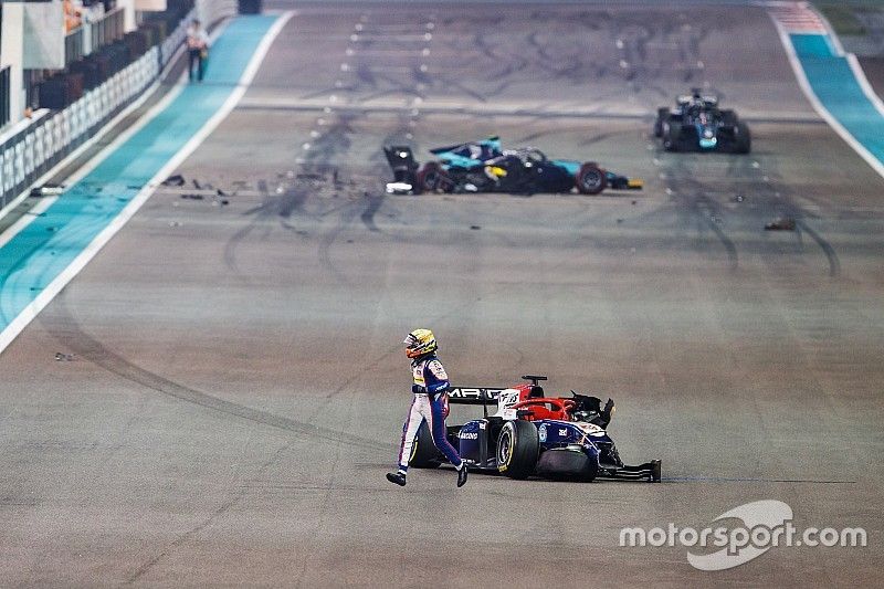 Russell appelle la F2 à améliorer la procédure de départ