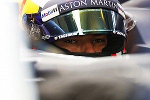 Gasly présente le casque de sa première saison avec Red Bull