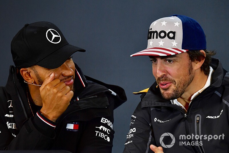 Hamiltonnak Alonso gratulációja "csodálatos"