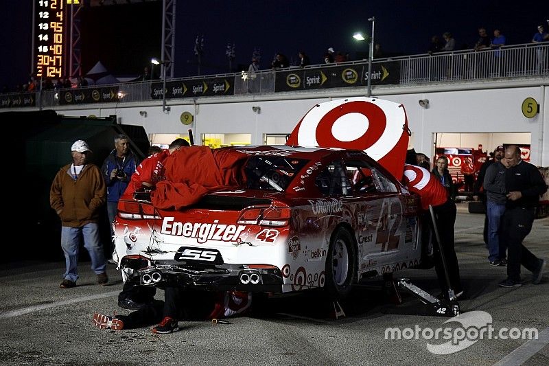 Multi-car wreck mars Wednesday's final Cup practice