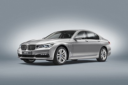 BMW inaugure sa branche iPerformance avec une Serie 7 hybride
