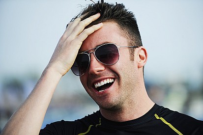 Davison to sub for injured Bourdais at Indy