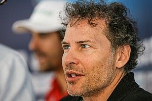 Вильнев выступит на Ferrari в итальянском GT