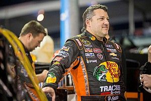 A Haas pilótái belekóstolnak a NASCAR-ba