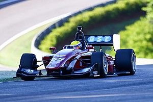 Urrutia scores first Indy Lights win in brilliant fashion