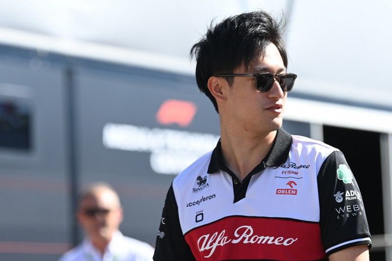 "Überraschung der Saison": Guanyu Zhou fährt auch 2023 für Alfa Romeo Formel 1