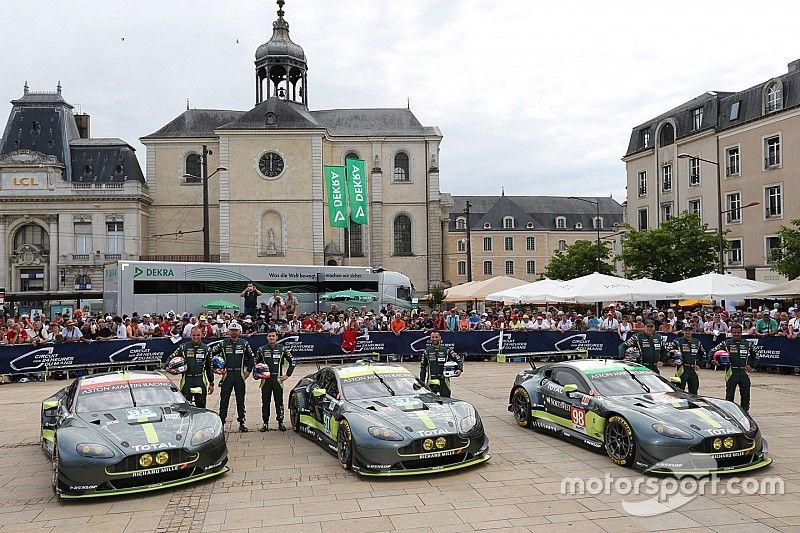 #95 Aston Martin Racing Aston Martin Vantage: Nicki Thiim, Marco Sorensen, Richie Stanaway, #97 Aston Martin Racing Aston Martin Vantage: Darren Turner, Jonathan Adam, Daniel Serra, #98 Aston Martin Racing Aston Martin Vantage: Paul Dalla Lana, Pedro Lamy