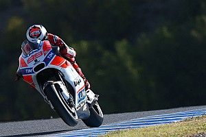 Trek favorit, Lorenzo nyaman melibas Jerez