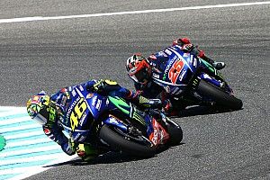 Rossi-Vinales beda pendapat soal sasis baru Yamaha