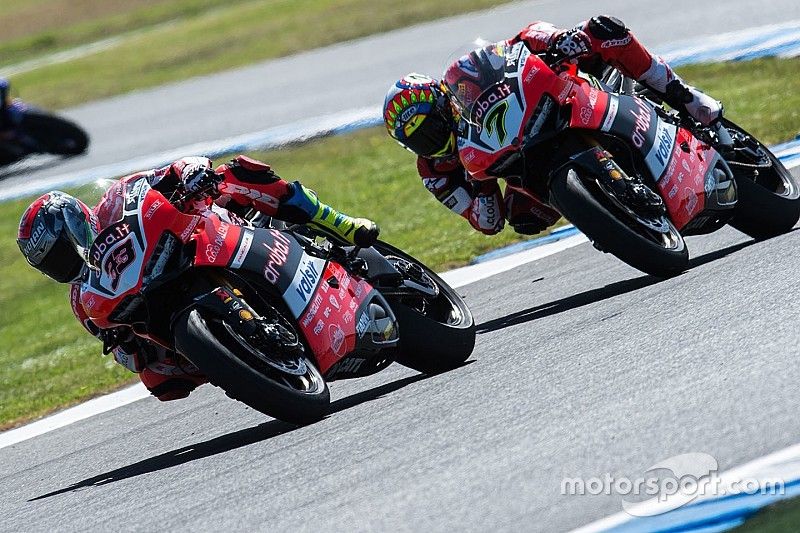 Ducati: c'è amarezza per la vittoria sfumata, ma Davies e Melandri convincono