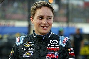 Bell leads rain-shortened final practice for Trucks at Pocono