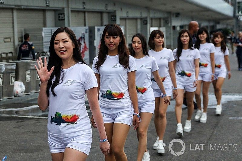 Grid Girls japonesas brilham antes de corrida em Suzuka