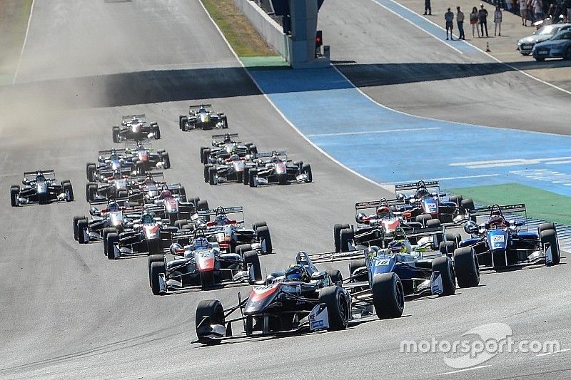 Harrison Scott non molla e centra la doppietta anche a Jerez