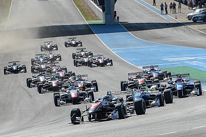 Harrison Scott non molla e centra la doppietta anche a Jerez