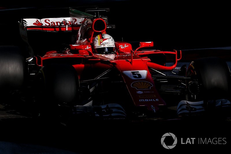 Vettel : J'ai "déçu l'équipe" à Bakou