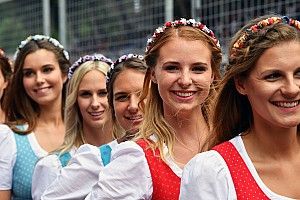 Накачанные парни в коже: Матешиц задумал высмеять отказ от грид-герлз