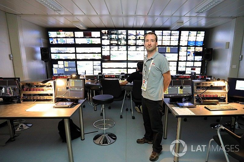 Grégory Huon, Al Kamel Operadores de sistemas gráficos de TV