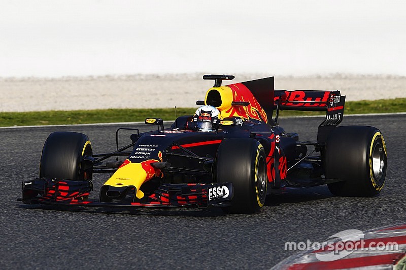 Ricciardo: Red Bull masih 'bingung' dengan set-up mobil