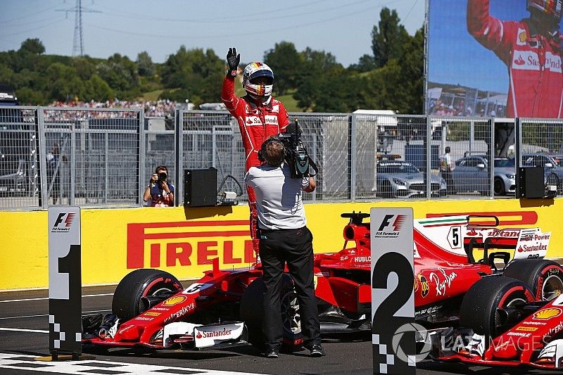 Ferrari will have "easy breeze" to victory, says Hamilton