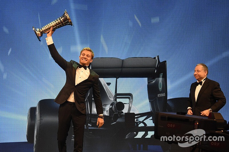 Rosberg: "Hamilton ne kadar çok kazanırsa, benim için o kadar iyi"