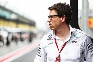 Вольф попросил Джордана прекратить распространять слухи о Mercedes