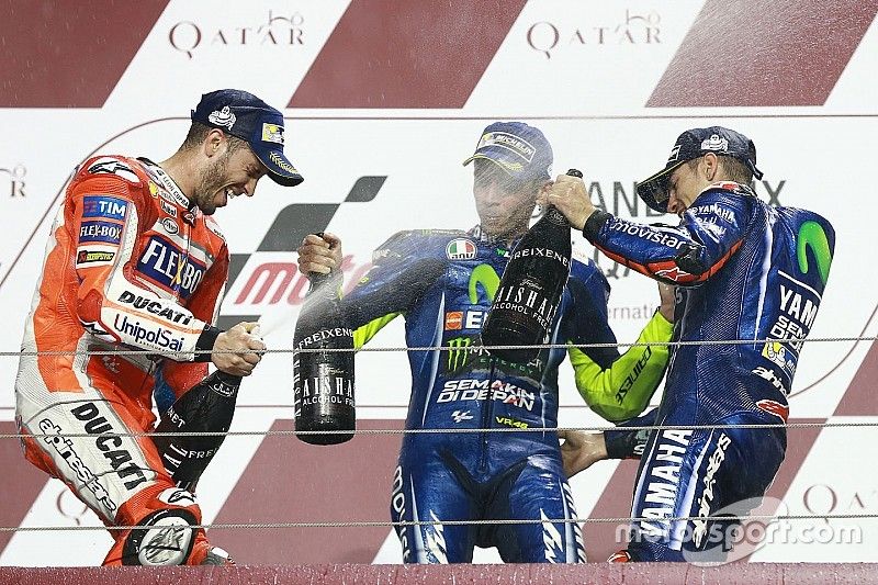 Podium : le vainqueur Maverick Viñales, Yamaha Factory Racing, le deuxième, Andrea Dovizioso, Ducati Team, le troisième, Valentino Rossi, Yamaha Factory Racing