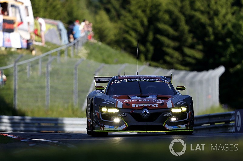 24 uur Nürburgring: Renault troeft GT3-veld af in eerste training